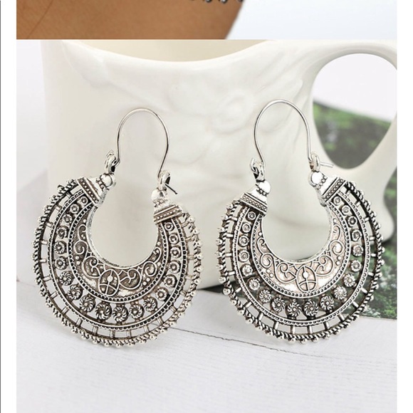 New Indian Tribal Brass Dangle Drop Earrings - Picture 4 of 4